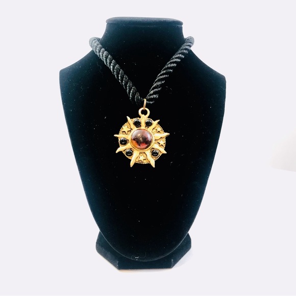 Vintage 80s Black Rope Gold Medallion Choker - Picture 1 of 16